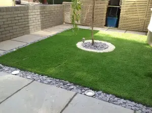Artificial-Grass-Installers-4 (1)